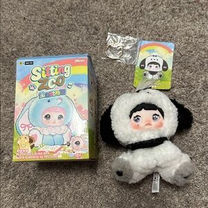 Nommi Sitting Zoo Vinyl Plush Keychain